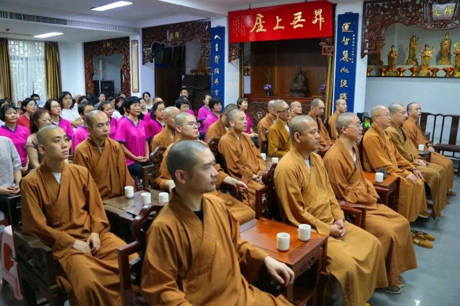救援小孔雀