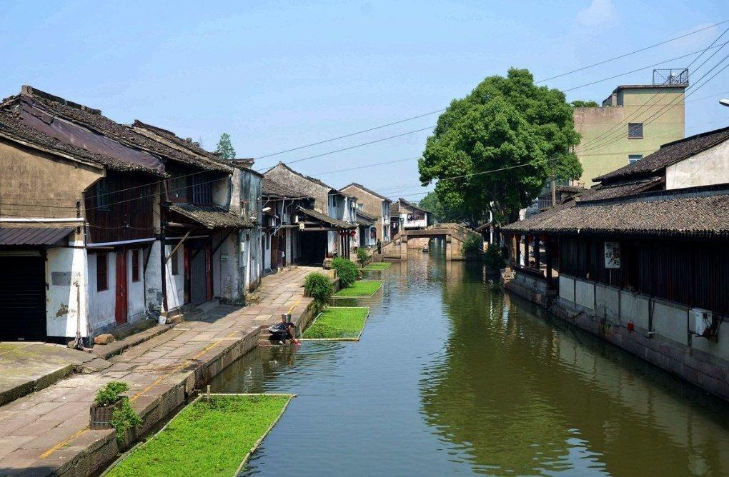 深入一线全力保安全保民生